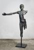 Strážce / 1975 / bronz, ocel / 228 cm / foto: David Stecker
